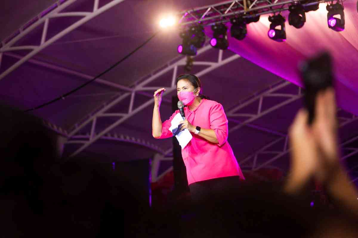 Robredo to launch Angat Buhay NGO with street, art festival on July 1