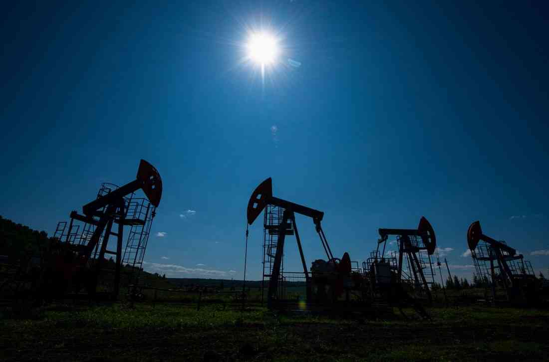 Oil prices up 1% after Trump says India promised to stop buying Russian oil