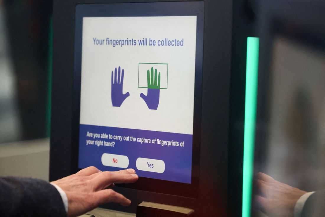 EU begins gradual rollout of digital border system