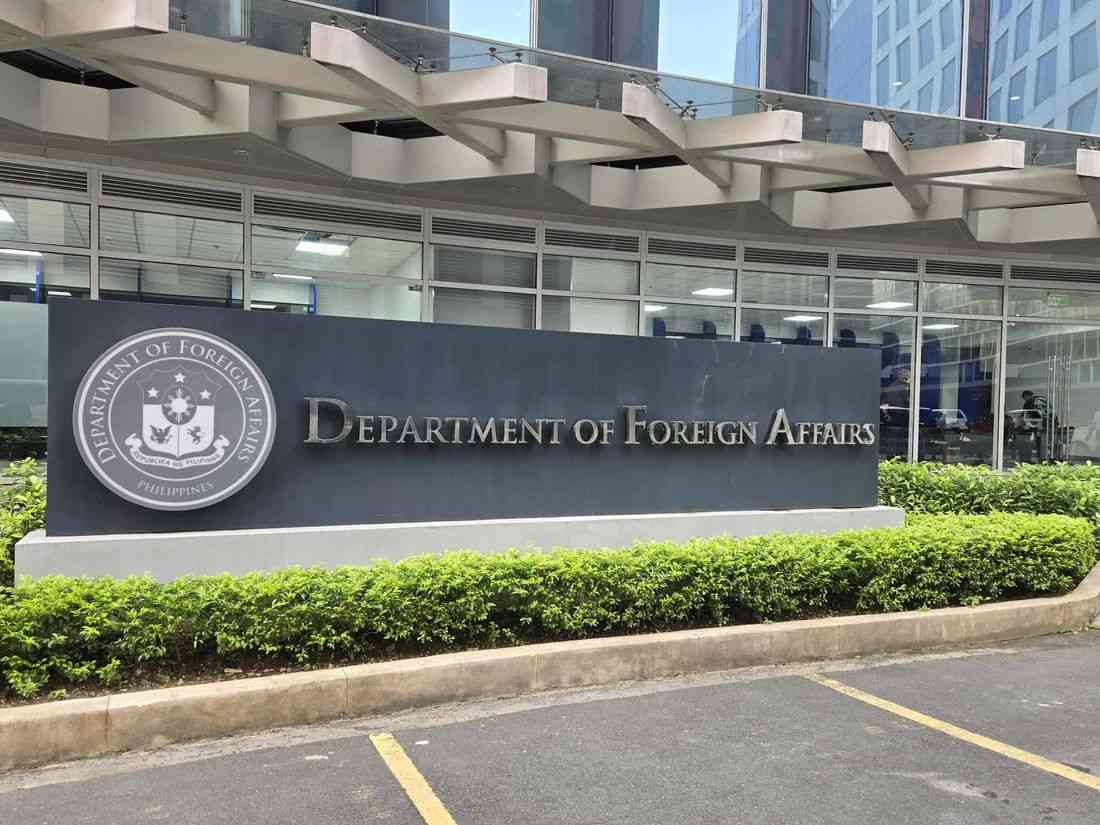 DFA suspends Consular Office operations in Tacloban, GenSan due to 7.4 magnitude quake in Davao Oriental