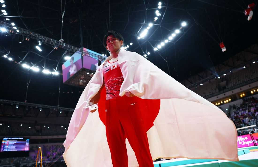 Japan's Hashimoto clinches third straight world all-around title