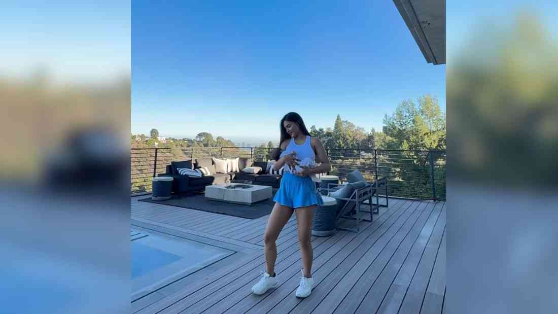 Lovi Poe welcomes first baby