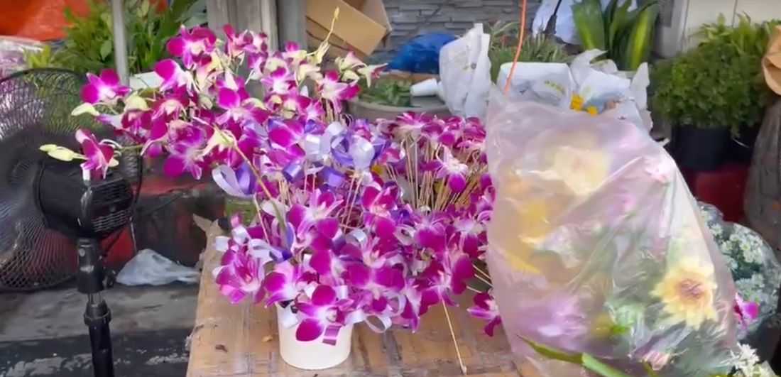 Prices of flowers double up ahead of Undas 2025