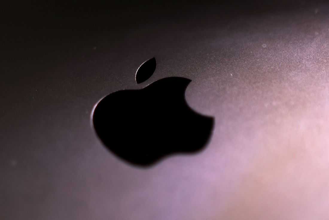 Another Apple exec leaves for Meta as AI talent war heats up, Bloomberg News reports