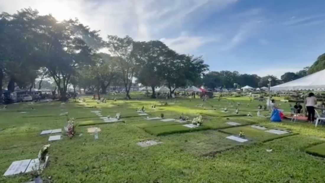 Around 6,000 people stayed overnight at Himlayang Pilipino in QC