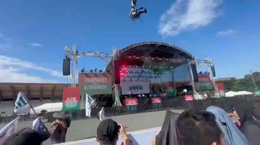 INC calls out police surveillance, PNP ordered to withdraw to grandstand perimeters