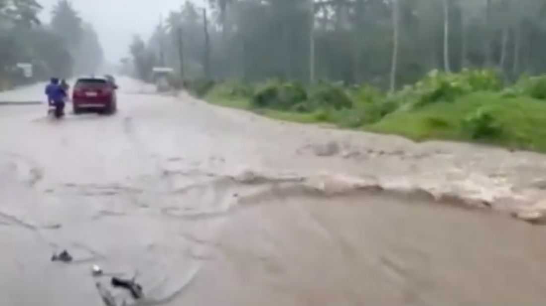 Typhoon Kalmaegi brings 'life-threatening' conditions to central Philippines
