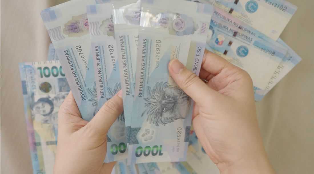 Your 13th month pay is coming! Here’s how to use it smartly