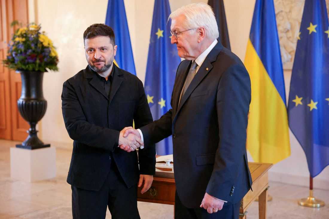 US tells Ukraine it must withdraw from Donetsk region for peace deal, says person familiar with talks