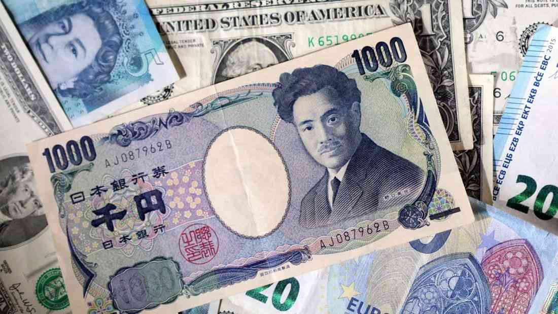 Dollar dismal, yen muted in 2025 but euro and sterling shine