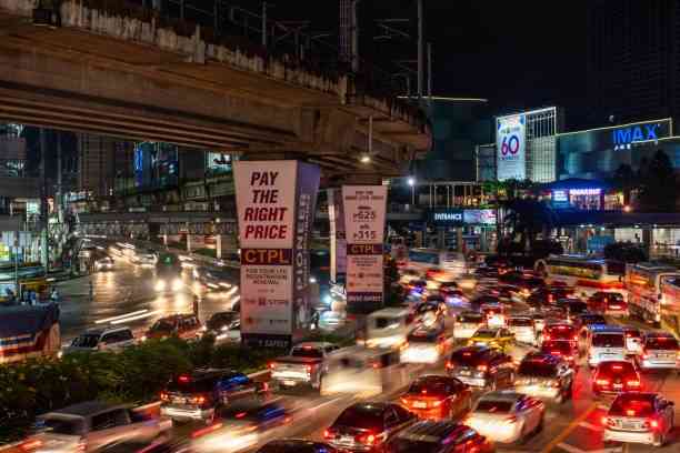 Holiday season to bring major traffic congestion, LGU urged to coordinate road plans – MMDA