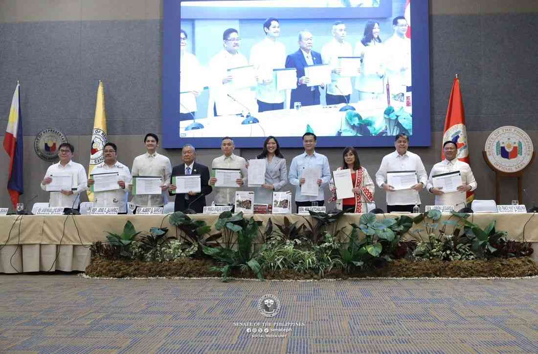 Senate, House sign bicam report for ‘human-development-focused’ 2026 national budget