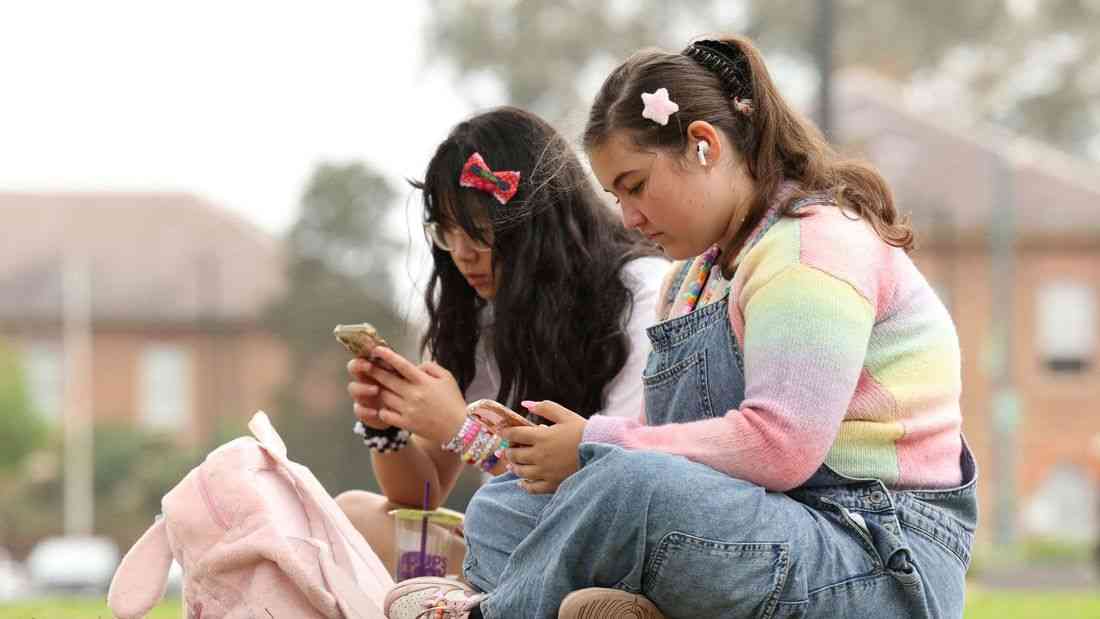 Christmas unplugged: Australian teen social media ban brings holiday headspace woes