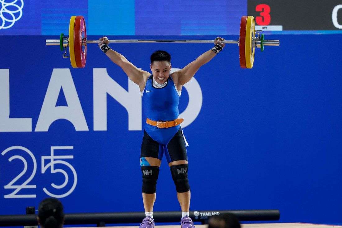Weightlifter Ando lifts PH to first Gold in Women’s 63kg at SEA Games 2025