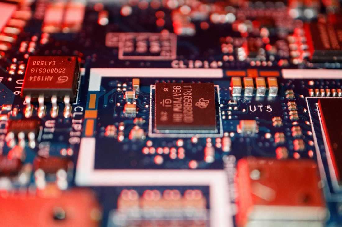 China launches venture capital funds to invest in 'hard technology', state media report