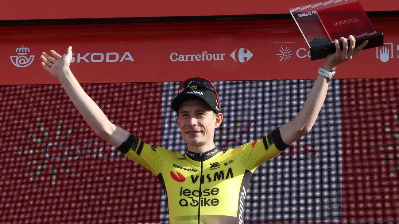Cycling-Vingegaard secures Vuelta a Espana title as race stopped by Madrid protests