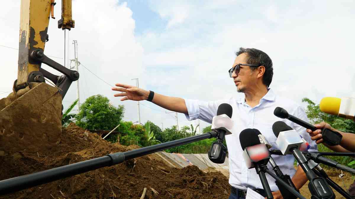 DPWH Sec. Dizon to face House budget talks, requests review period