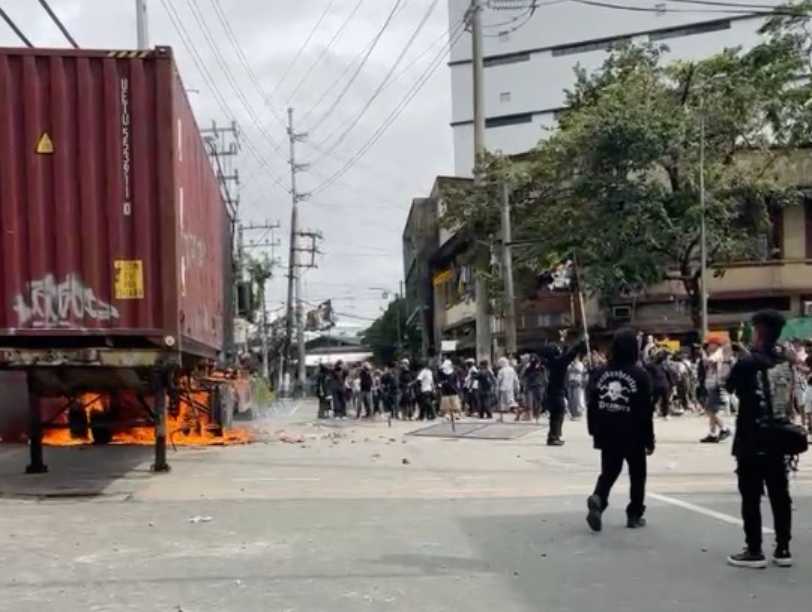 Funder of group behind riot were Filipino-Chinese ex-politician, lawyer — Moreno