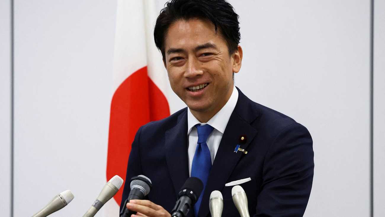 Japan PM contender Koizumi vows wage hikes to counter inflation