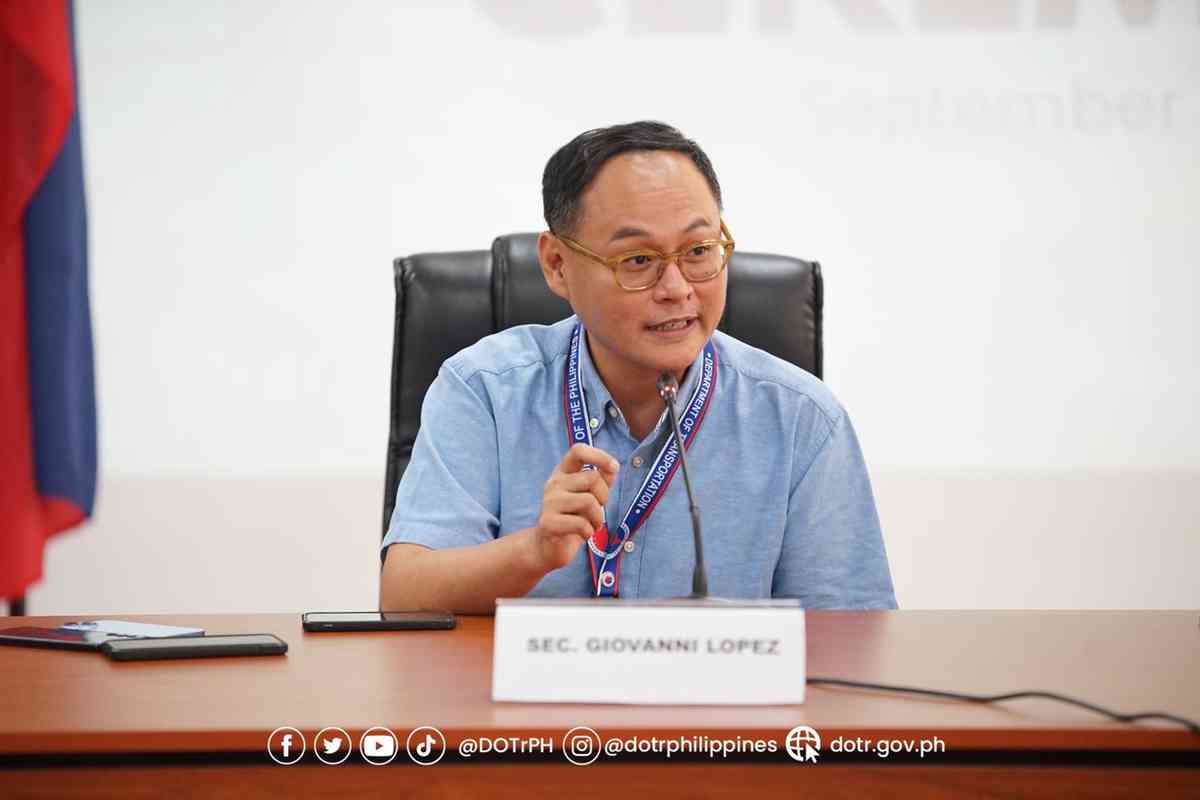 Lopez orders DOTr officials to ride public transportation weekly