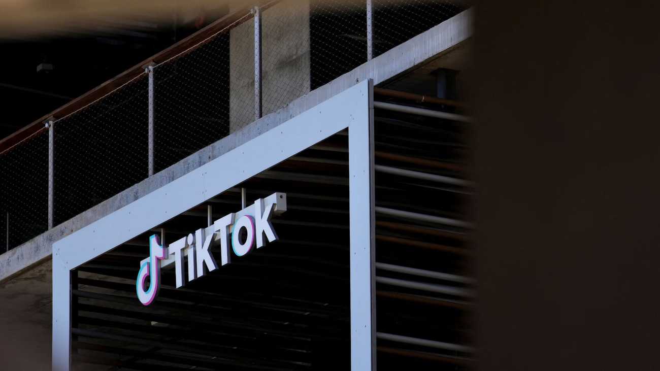 Trump and Xi make progress on TikTok deal, plan to meet in South Korea