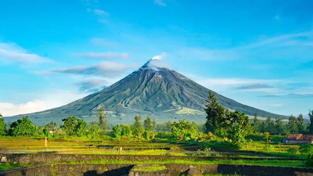 Alert Level 2 raised over Mayon Volcano following increase in rockfall events