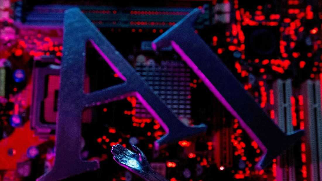 Drugmakers turn to AI to speed trials, regulatory submissions