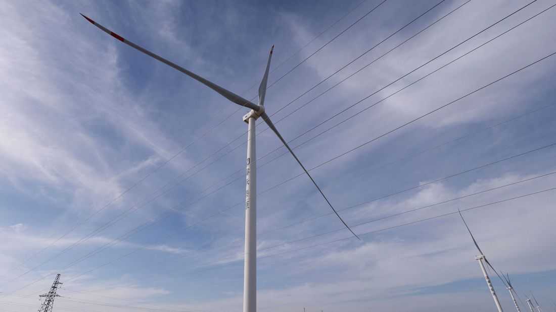 Davos: China defends wind power strategy after Trump's criticism