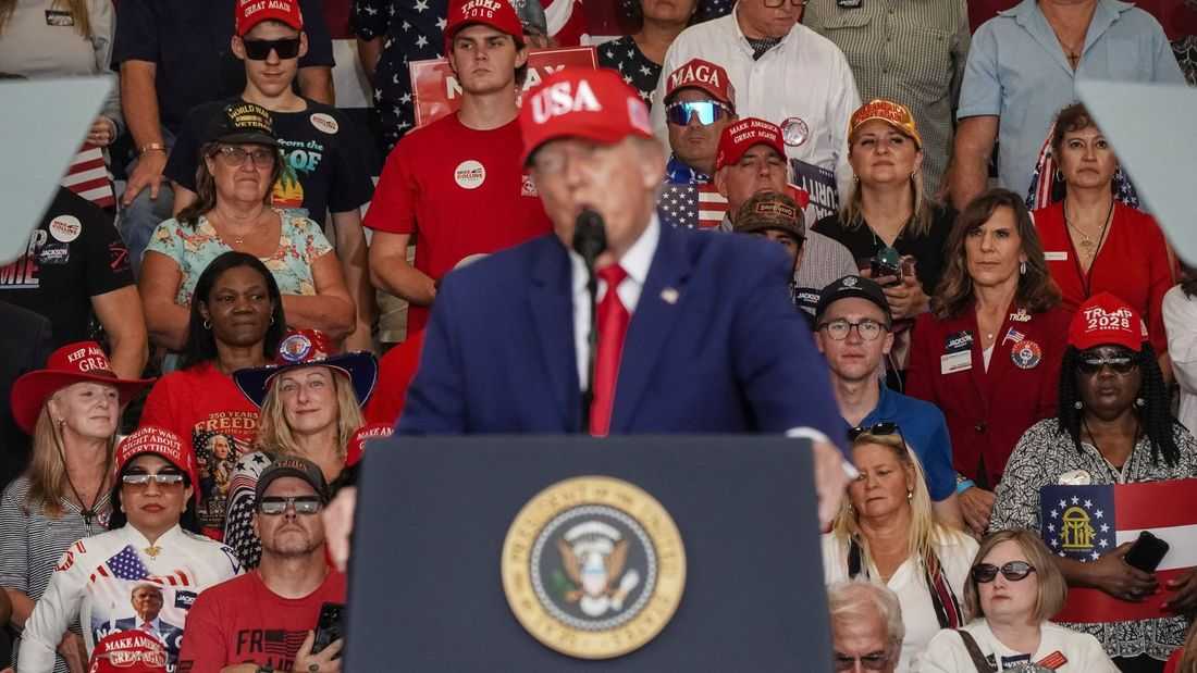 Trump mocks popularity of the name Mohammad, common among Muslims