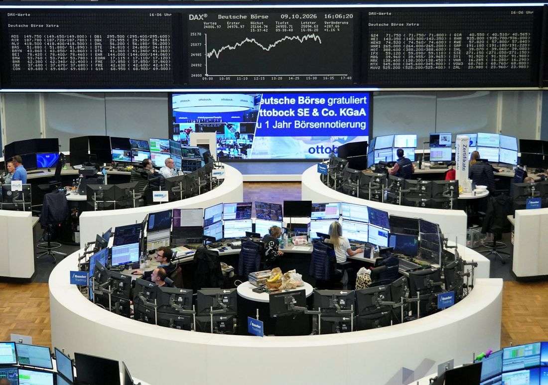 Oil rallies, sending dollar higher on expectations of higher US rates