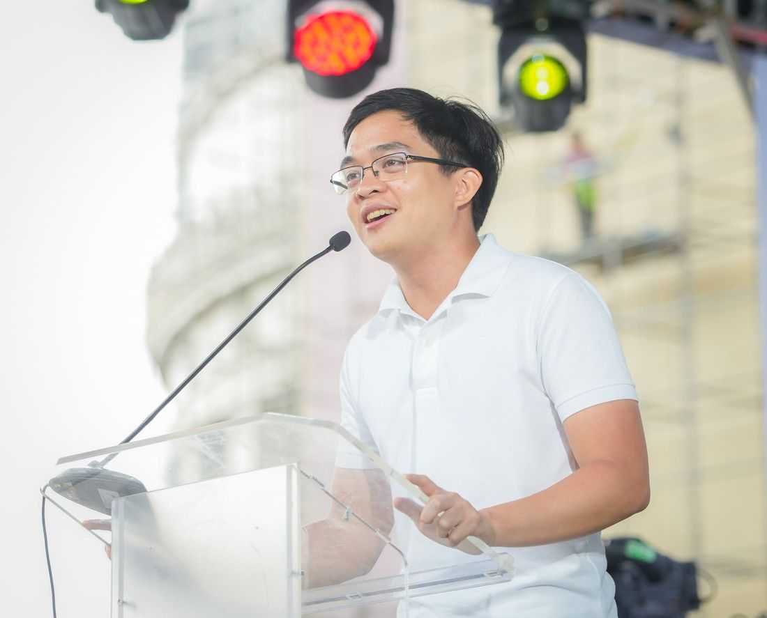Palace urges Leviste to come home, face raps