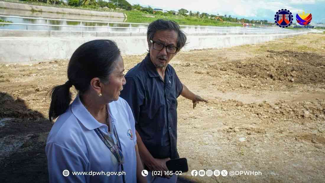 Dizon, Robredo inspect completed 3-meter revetment wall along Bicol River in Naga