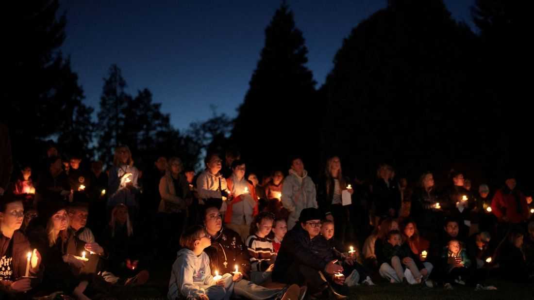 Shooter kills four at Oregon elementary school before being shot dead by community member