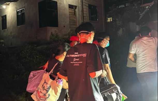 Taal eruption prompts evacuation in Agoncillo, Batangas
