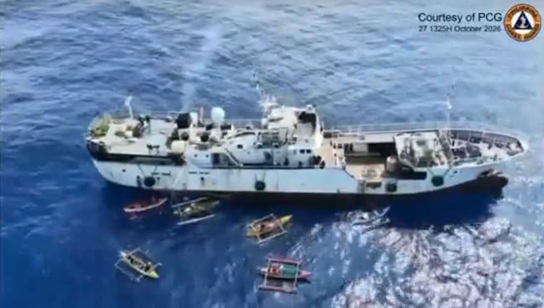 Nearly 50 fisherfolk in Bajo de Masinloc receive free crude oil from PCG, BFAR