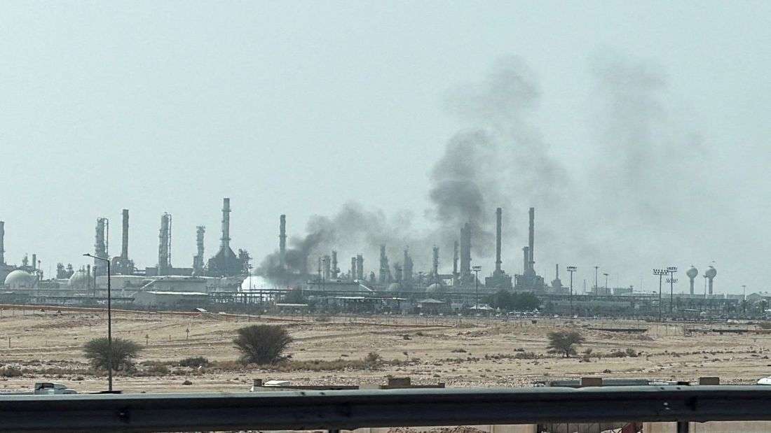 Oil climbs after Yemeni Houthis attack Saudi Aramco sites