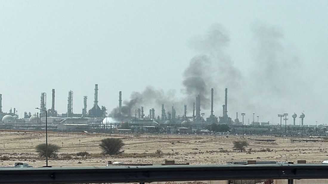 Oil climbs after Yemeni Houthis attack Saudi Aramco sites