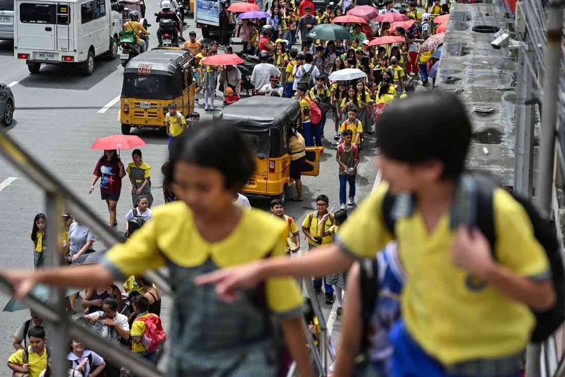 Philippine lower house approves bill restricting minors' social media access