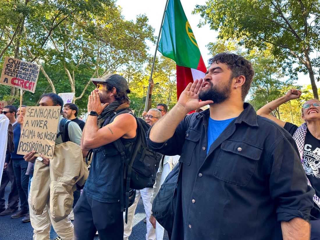 Portuguese police clear Lisbon housing protest camp, make arrests