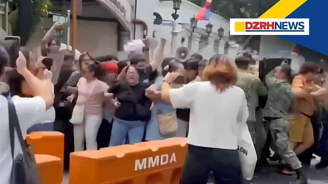 Protesters blocked from reaching Malacañang after posing as churchgoers