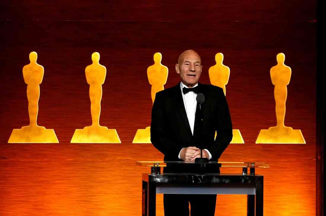 Patrick Stewart, Shakespearean actor turned 'Star Trek' and 'X-Men' star, dies at 86