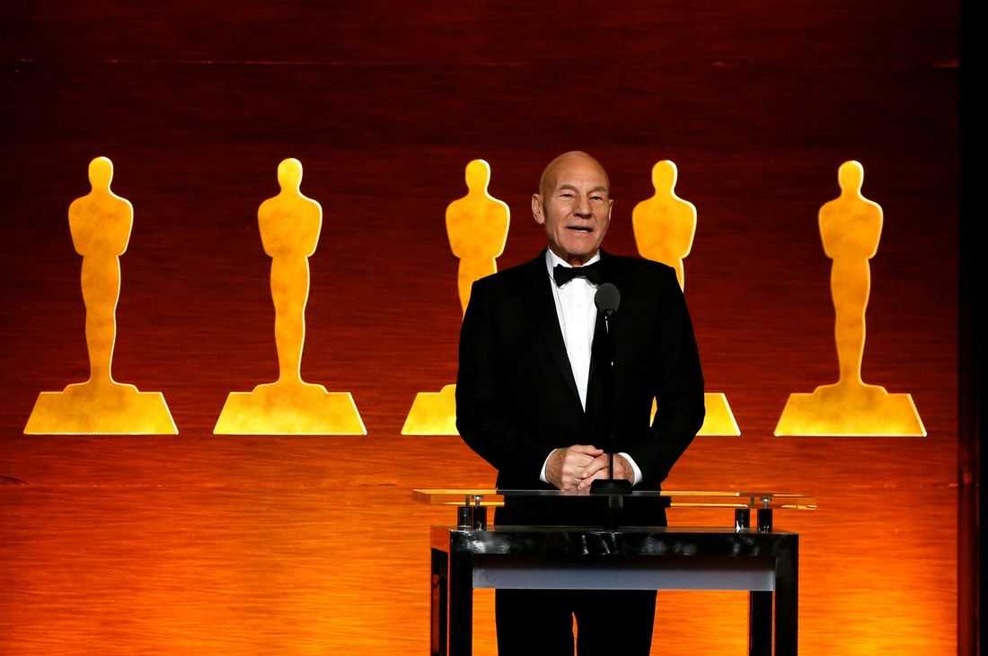 Patrick Stewart, Shakespearean actor turned 'Star Trek' and 'X-Men' star, dies at 86