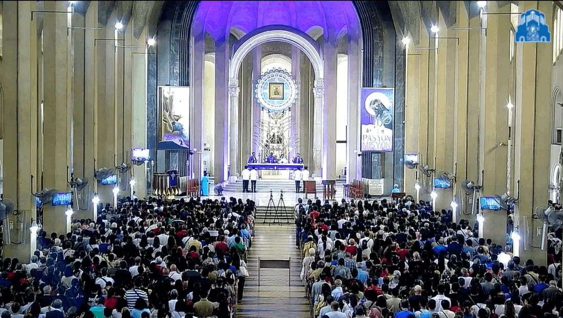 Catholics flock to Baclaran church on Ash Wednesday
