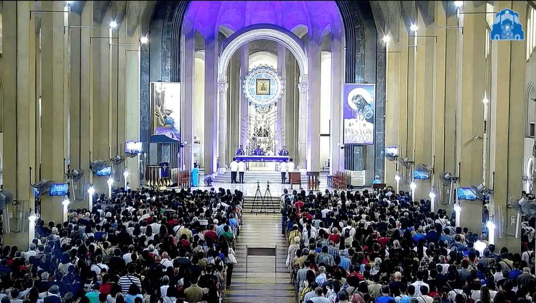Catholics flock to Baclaran church on Ash Wednesday