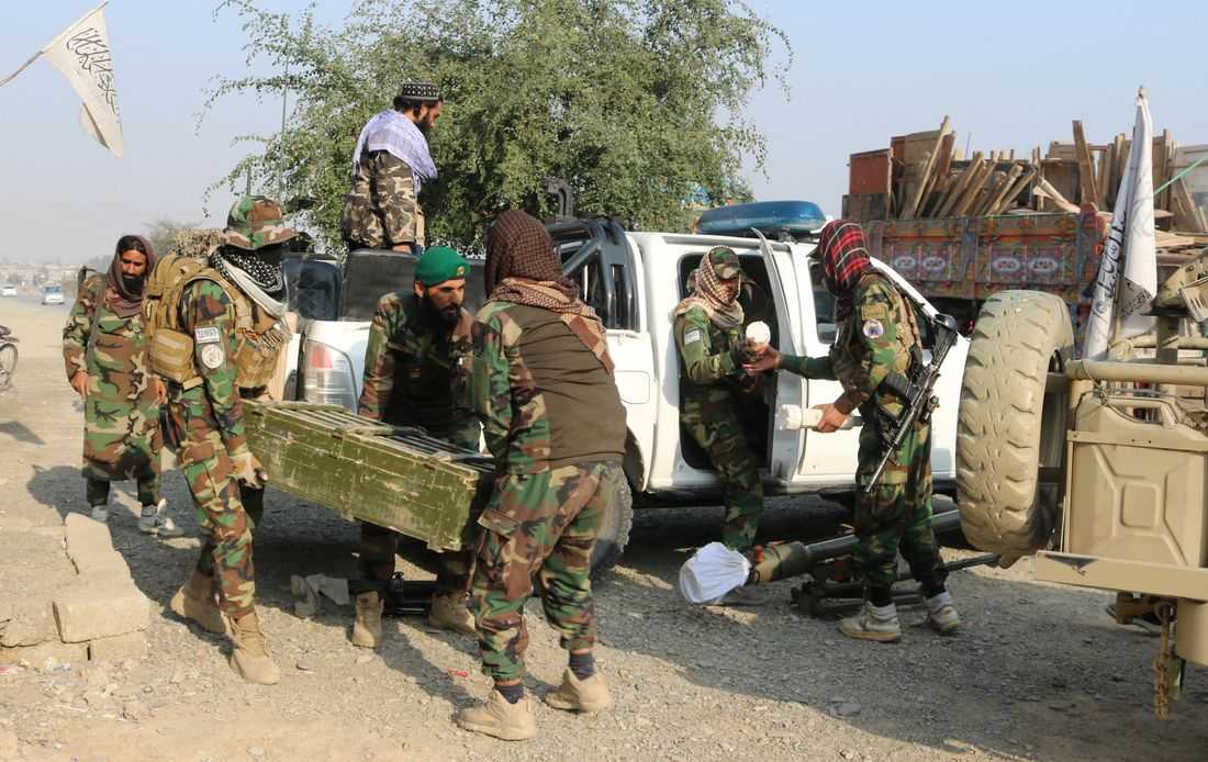 Afghan Taliban open to talks after Pakistan bombs Kabul, Kandahar