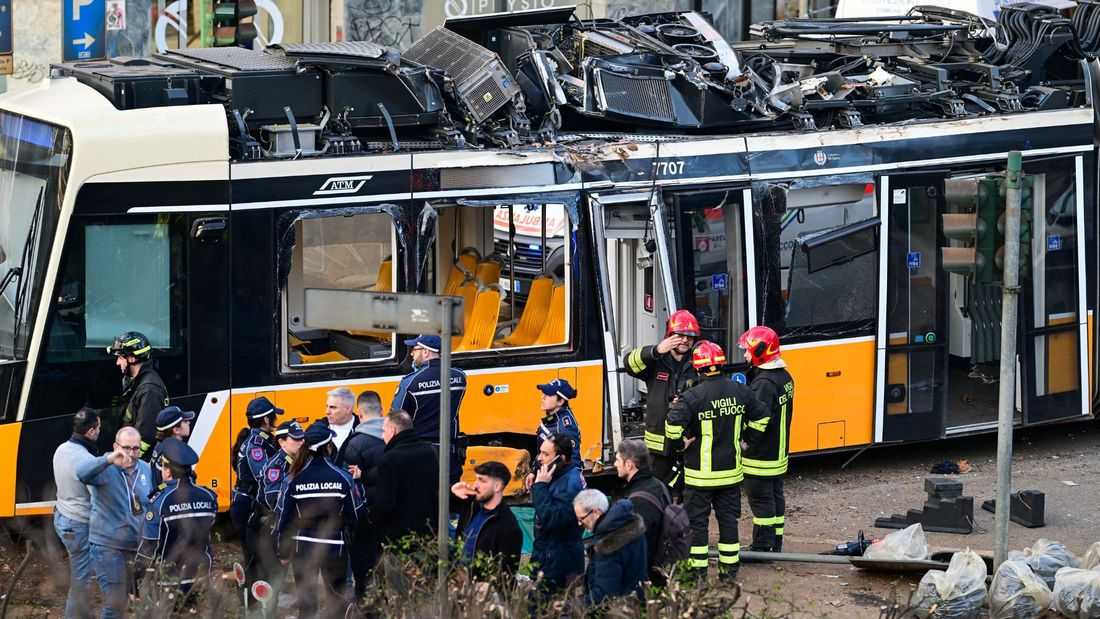 Tram derails in central Milan leaving two dead, 40 injured