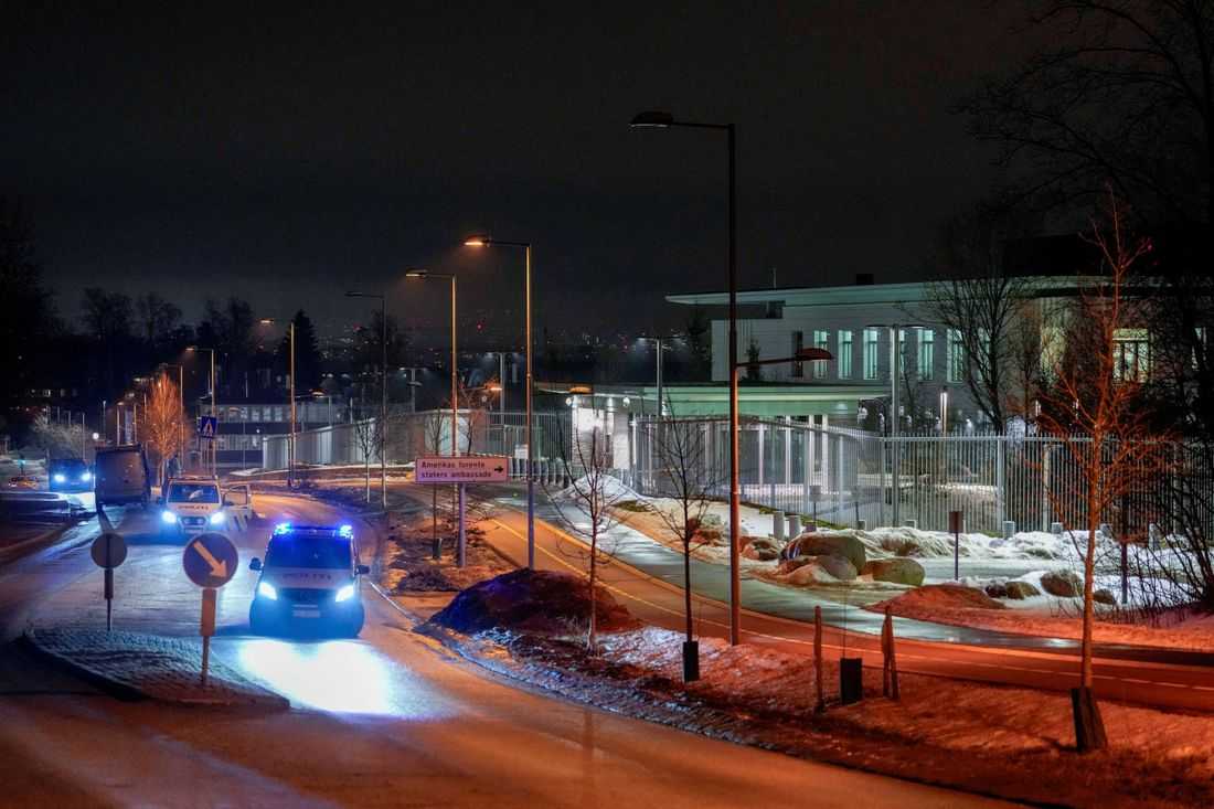 Explosion hits US embassy in Oslo, causing minor damage, thick smoke