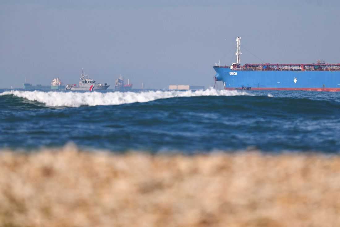 UK authorises military to board Russian shadow fleet tankers