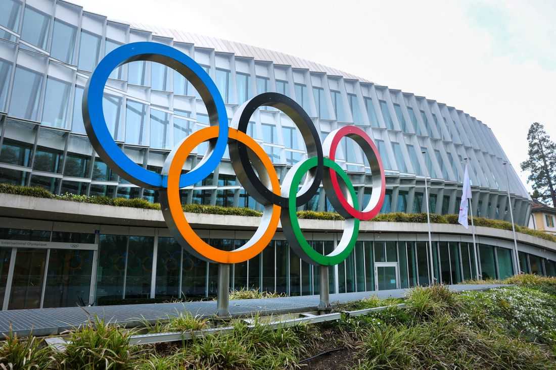 Olympics-Transgender athletes barred from female category events