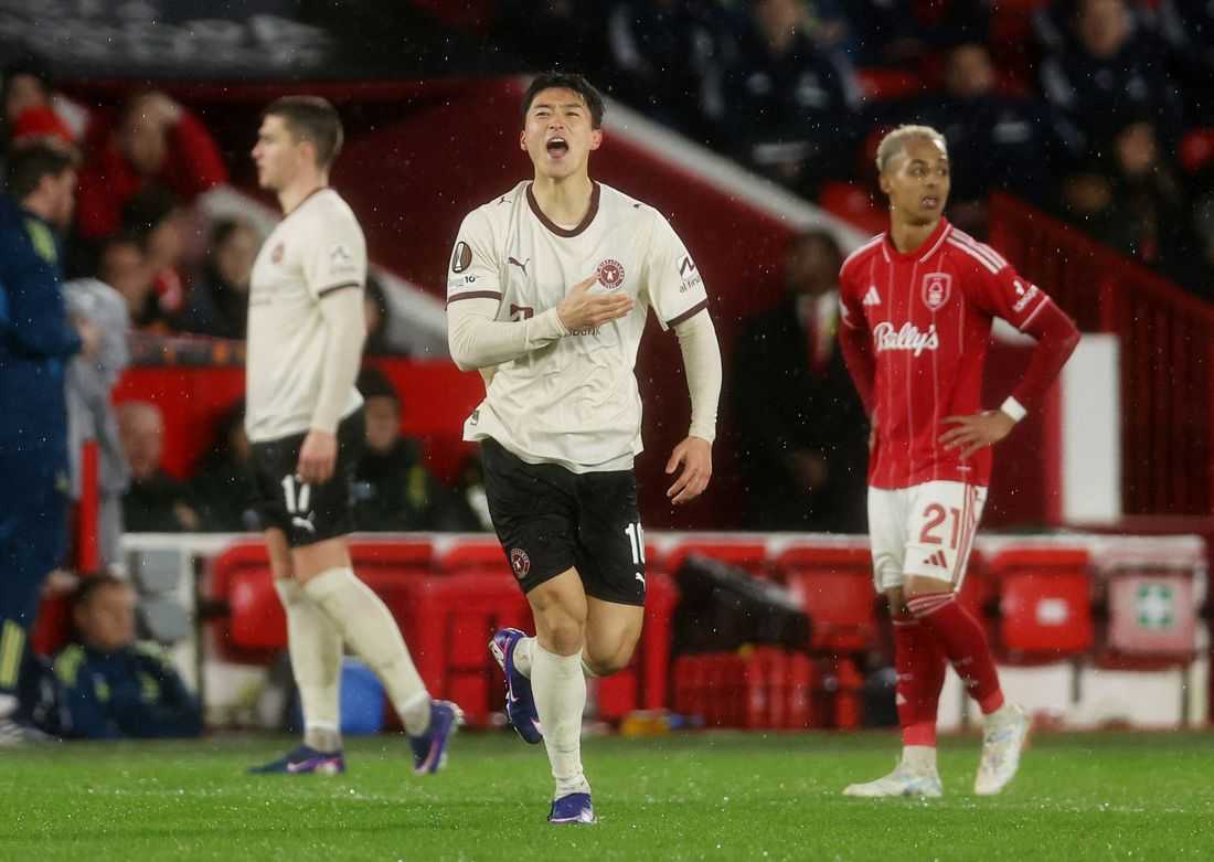 Soccer-Forest fall to Midtjylland, Lyon rescue draw at Celta Vigo
